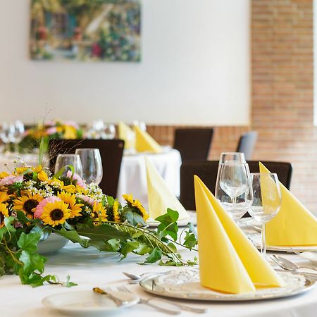 Messehotel Koeln-Deutz Екстер'єр фото