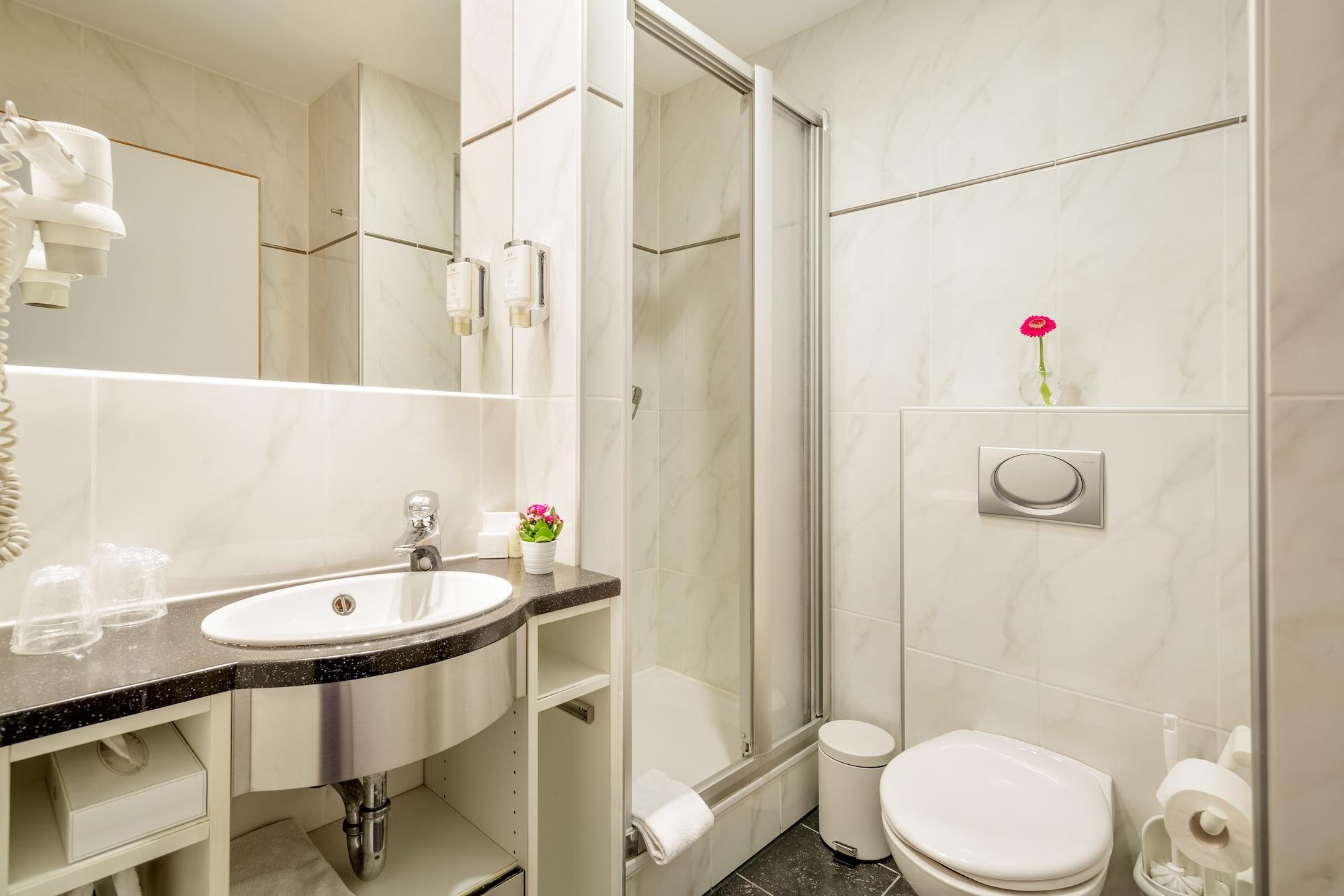 Messehotel Koeln-Deutz Екстер'єр фото