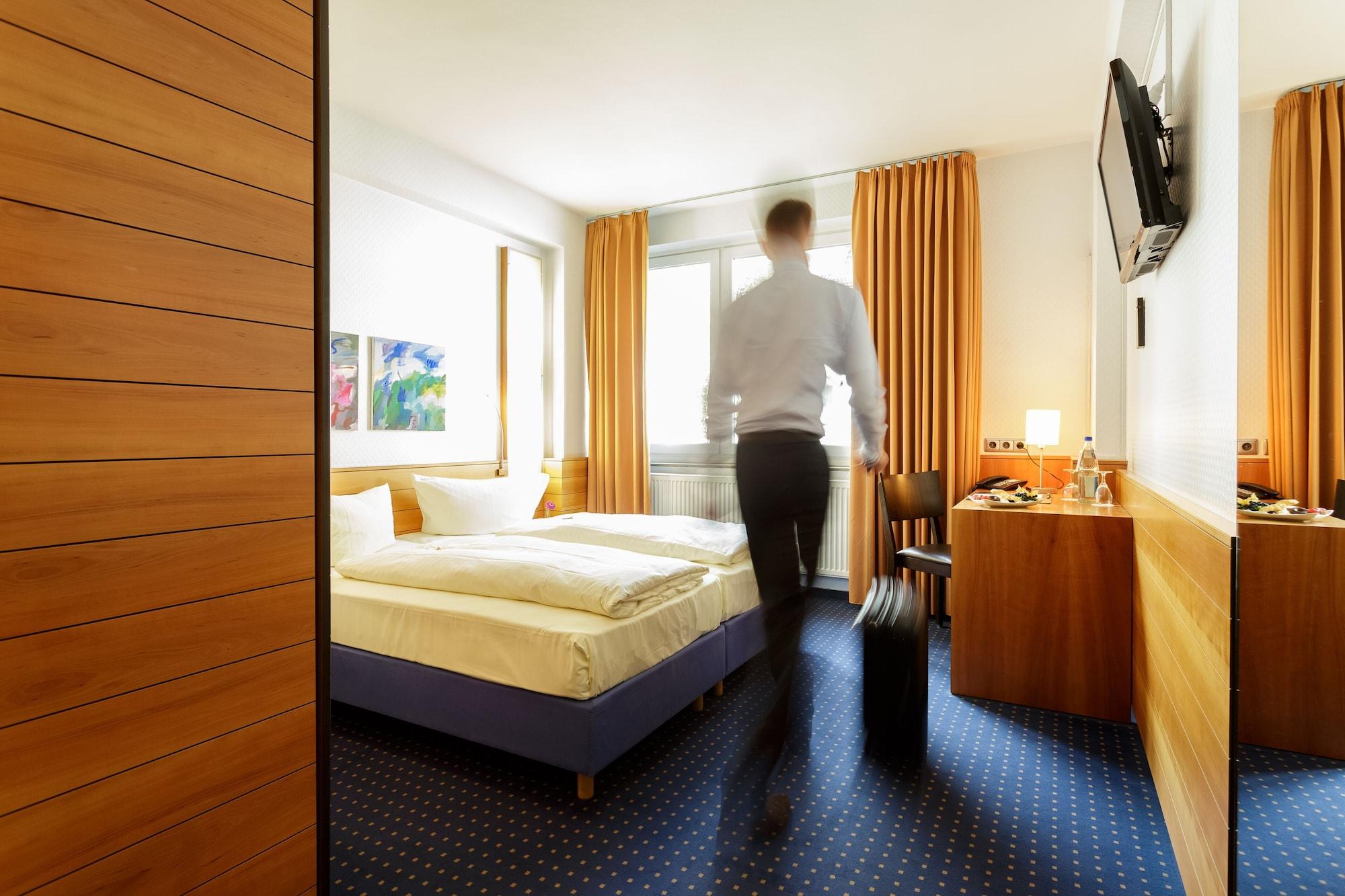 Messehotel Koeln-Deutz Екстер'єр фото