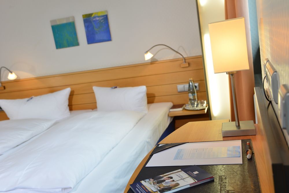 Messehotel Koeln-Deutz Екстер'єр фото