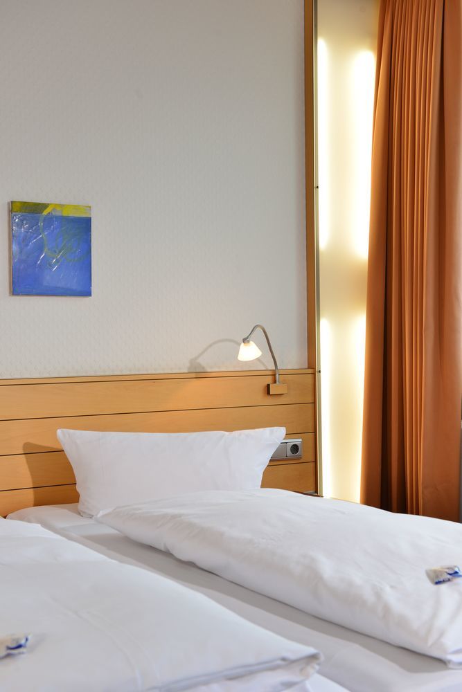 Messehotel Koeln-Deutz Екстер'єр фото