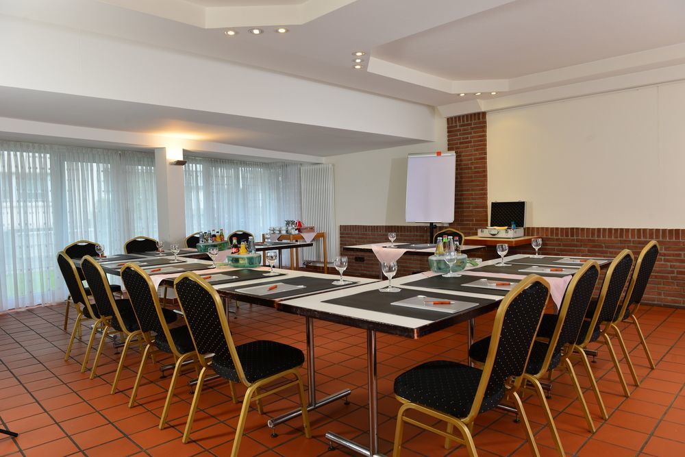 Messehotel Koeln-Deutz Екстер'єр фото