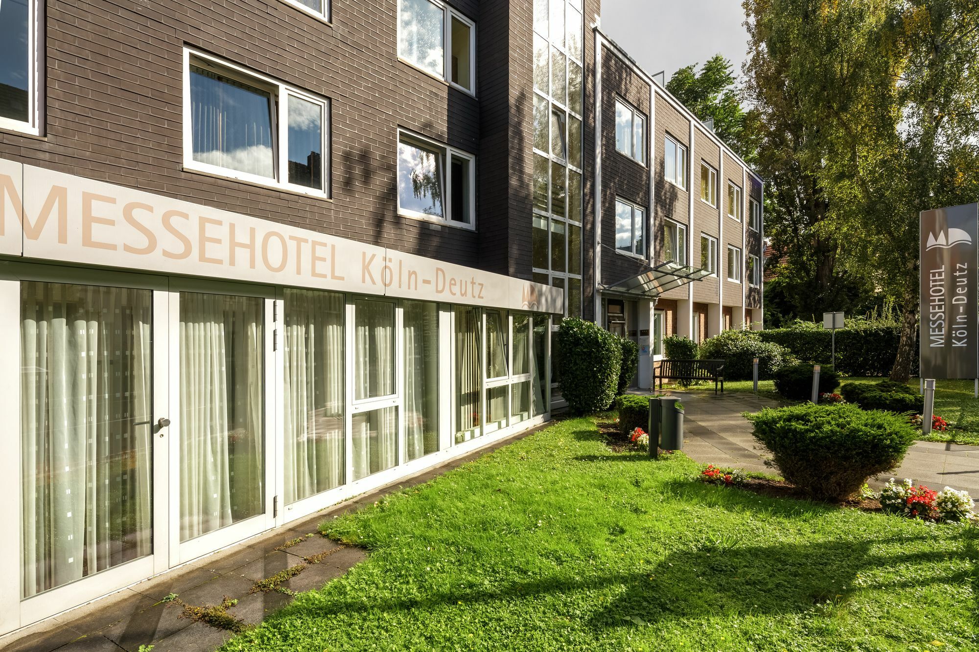 Messehotel Koeln-Deutz Екстер'єр фото