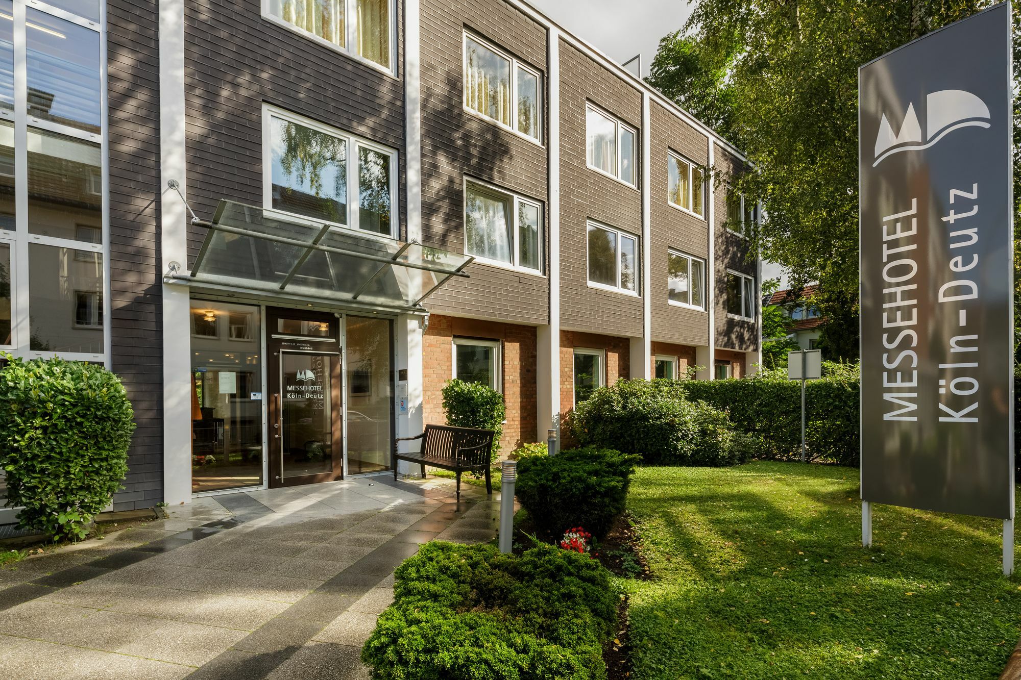 Messehotel Koeln-Deutz Екстер'єр фото